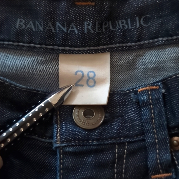 Banana Republic Low Rise Straight Jeans - Picture 4 of 5